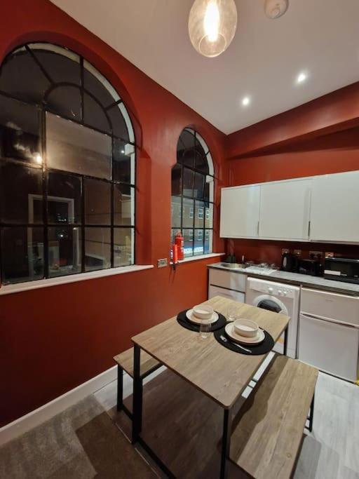 Stylish Jewellery Quarter Apartment Sleeps 4 Birmingham Exterior photo